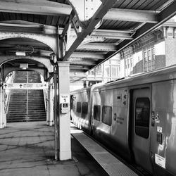 Jamaica LIRR Station - Grand Central Bound M7 LIRR