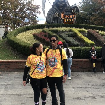Six Flags Great Adventure - Amusement Parks Near Me - Jackson Township, New Jersey