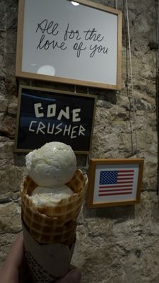 Jeni's Splendid Ice Creams by null