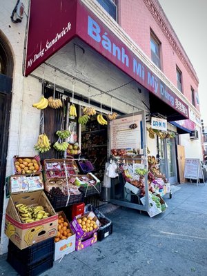 My Dung Sandwich Shop by null