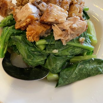 Yai Restaurant - Roast pork with Chinese broccoli, extra garlic. 4.30.22 - Thai Near Me - Los Angeles, California Yai Restaurant - Roast pork with Chinese broccoli, extra garlic. 4.30.22 - Thai Near Me - Los Angeles, California
