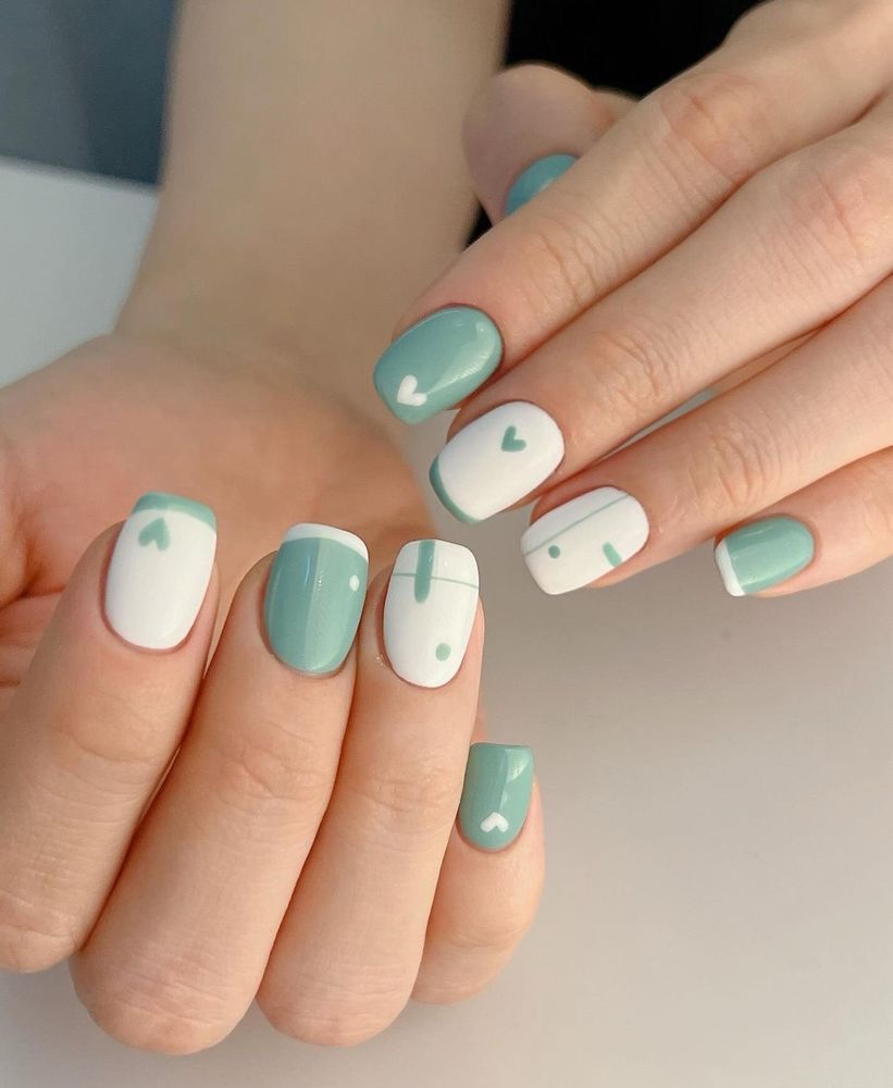 Luxnailspasouthbay Logo
