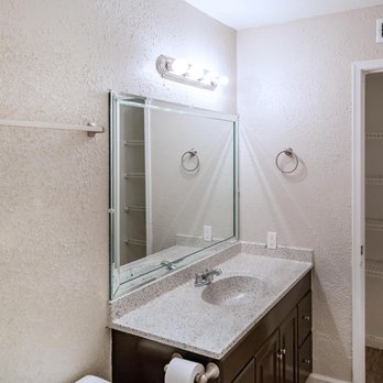 Synott Square - Apartments Near Me - Houston, Texas Synott Square - Apartments Near Me - Houston, Texas