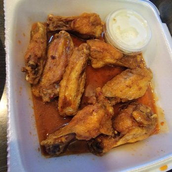 King Cole Pizza - 8 pcs Buffalo wings - Pizza Near Me - Los Angeles, California King Cole Pizza - 8 pcs Buffalo wings - Pizza Near Me - Los Angeles, California