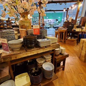 Utsuwa-No-Yakata - Kitchen & Bath Near Me - Los Angeles, California