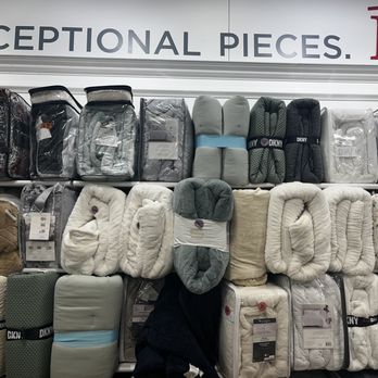 HomeGoods - Furniture Stores Near Me - Cerritos, California