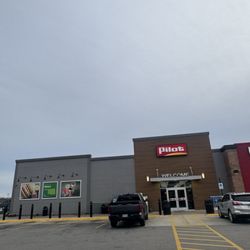 Pilot Travel Center - Yay, stretch legs, look fr restroom
