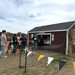 Conklin Farm U-Pick - Donut Shop