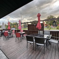 Cowboys Grill - Patio