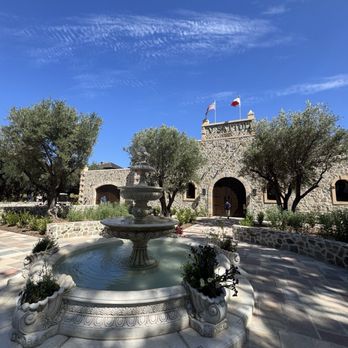V Sattui Winery - Wineries Near Me - Saint Helena, California V Sattui Winery - Wineries Near Me - Saint Helena, California