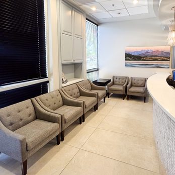 Desert Family Dentistry - Waiting area and reception, Desert Family Dentistry. Dentist in Chandler, AZ. - General Dentistry Near Me - Chandler, Arizona Desert Family Dentistry - Waiting area and reception, Desert Family Dentistry. Dentist in Chandler, AZ. - General Dentistry Near Me - Chandler, Arizona