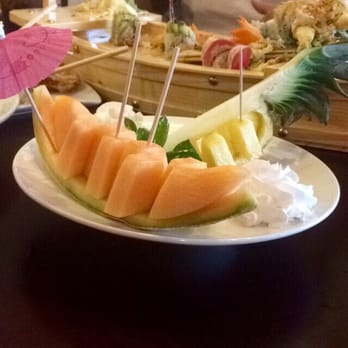 Hon Sushi - Fruit carved into a boat - Sushi Bars Near Me - Carrollton, Texas