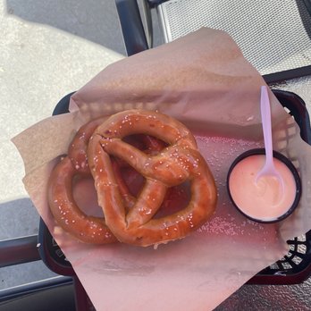 The Piggy - Pretzel - Barbeque Near Me - Walker, Minnesota