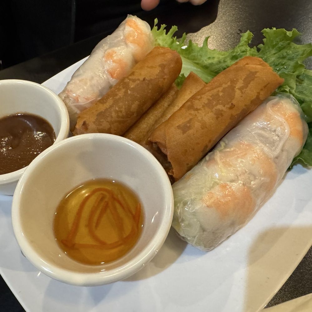 Song Lynn Vietnamese Restaurant - Combination appetizers - Vietnamese Near Me - Phoenix, Arizona Song Lynn Vietnamese Restaurant - Combination appetizers - Vietnamese Near Me - Phoenix, Arizona