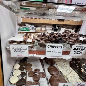 Candyland - I regret not trying the Milk Chocolate Chippo's or Pecan Turtles - Candy Stores Near Me - Minneapolis, Minnesota