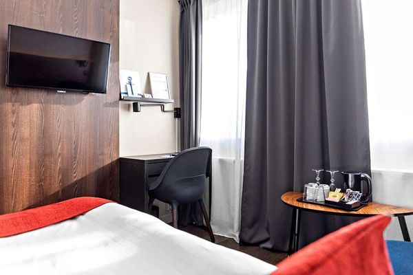 Hotel Savoy by null
