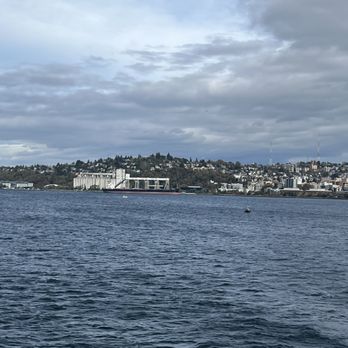 Bainbridge Island Ferry Terminal - Arriving to Bainbridge - Ferries Near Me - Bainbridge Island, Washington