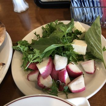 Garson Restaurant - Hummus and Naan - Persian/Iranian Near Me - Houston, Texas