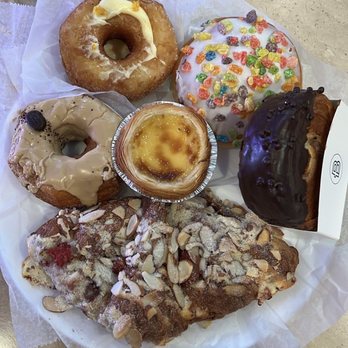 Paris Baguette - Bakeries Near Me - Brooklyn, New York