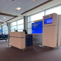 JetBlue - No attendants are here but I am! Lol