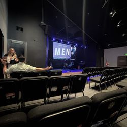 Sandals Church East Valley - Time to give the lord praise