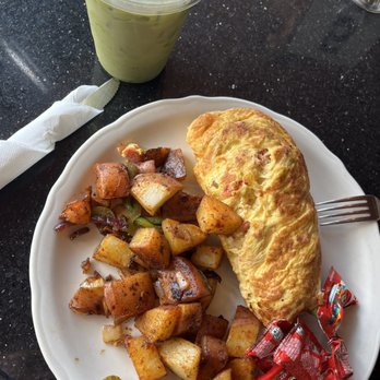 Villa Nueva Bakery Cafe - california omelette and matcha latte - Bakeries Near Me - Coronado, California Villa Nueva Bakery Cafe - california omelette and matcha latte - Bakeries Near Me - Coronado, California