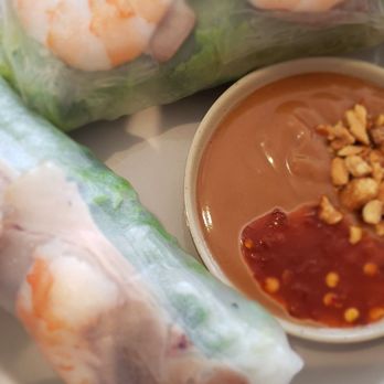 Cafe Uyen - Shrimp and pork pringroll - Juice Bars & Smoothies Near Me - Yukon, Oklahoma