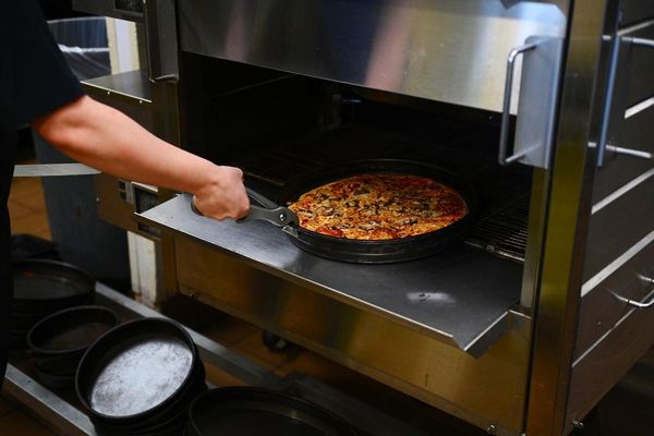 Hungry Howie's Pizza