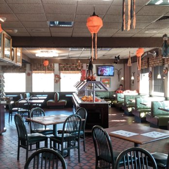 Bob's Big Boy - This is the open interior of the restaurant with the afternoon sun coming in through the windows. - Breakfast & Brunch Near Me - Manistique, Michigan