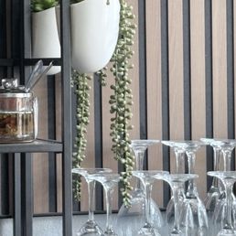 String of pearls plant. The cutest most unusual plant. Restaurant vibes on point String of pearls plant. The cutest most unusual plant. Restaurant vibes on point