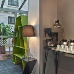 Hôtel Alpha - Hotel Alpha Paris Tour Eiffel in Boulogne-Billancourt café