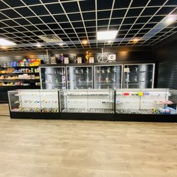 Smokers Hut Smoke & Vape