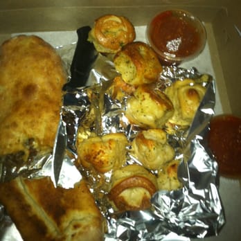 Frank's Pizza - The garlic knots(the little ball shaped breads on the foil) were extremely stale, hard as a rock, and pretty gross. Worst ive ever had. - Pizza Near Me - Flanders, New Jersey