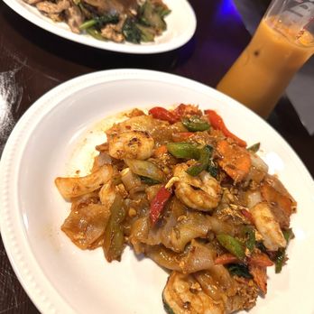 Tasty Thai - Drunken Noodle Shrimp - Thai Near Me - Fanwood, New Jersey Tasty Thai - Drunken Noodle Shrimp - Thai Near Me - Fanwood, New Jersey