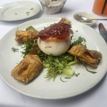 Il Corso - Burrata
Fresh burrata cheese, fried baby artichokes, mixed green salad, crispy prosciutto, truffle honey - Italian Near Me - New York, New York Il Corso - Burrata
Fresh burrata cheese, fried baby artichokes, mixed green salad, crispy prosciutto, truffle honey - Italian Near Me - New York, New York
