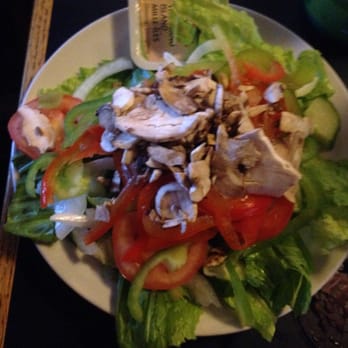 Pizza Bob's Classic Pie - Side Garden Salad - Pizza Near Me - Calgary, Alberta Pizza Bob's Classic Pie - Side Garden Salad - Pizza Near Me - Calgary, Alberta