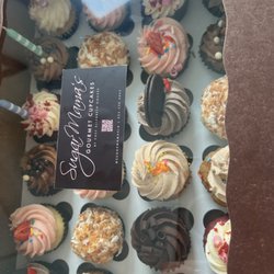 Sugar Mama's Gourmet Cupcakes - So yummy