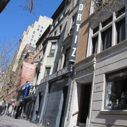 ORTIZ R G FUNERAL HOME - Funeral Services & Cemeteries - 235 W 72nd St