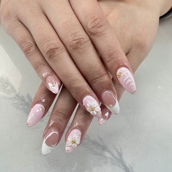 White Heaven Nail Spa - Gel-x manicure - Nail Salons Near Me - Castro Valley, California
