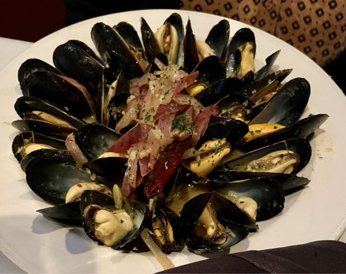 Mangia Ristorante & Caffe' by null