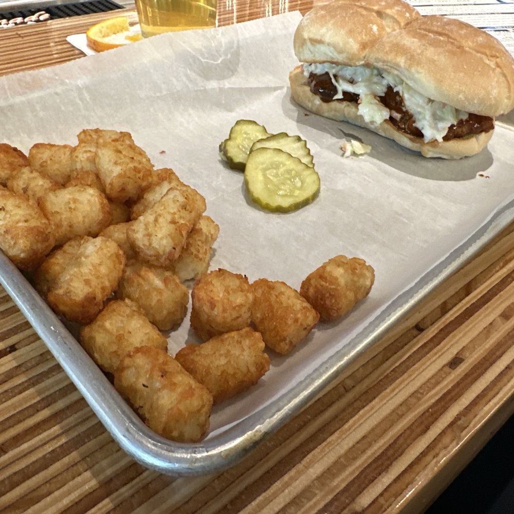 Little Harpeth Brewing - Nashville Hot Chicken Sliders - Beer, Wine & Spirits Near Me - Nashville, Tennessee Little Harpeth Brewing - Nashville Hot Chicken Sliders - Beer, Wine & Spirits Near Me - Nashville, Tennessee
