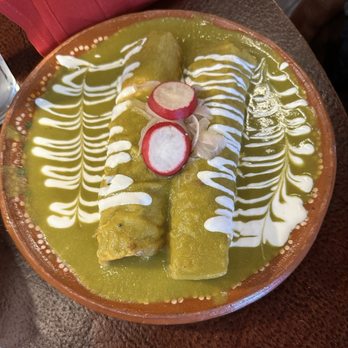 Rosa Madera - Enchiladas Verdes - Mexican Near Me - Sacramento, California
