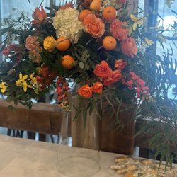 Leisure Time Winery - Carriage house! Florals by @ArtisticRoots