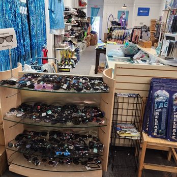 Captain's Closet - Men's Clothing Near Me - Fort Lauderdale, Florida Captain's Closet - Men's Clothing Near Me - Fort Lauderdale, Florida