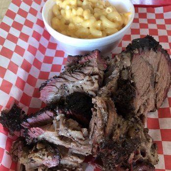 Bold BBQ Pit - Smoked brisket with Mac & cheese - Barbeque Near Me - Wylie, Texas