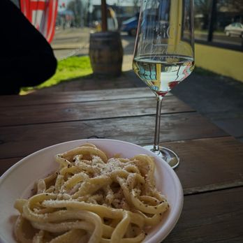 Beccofino Food Truck - a plate of pasta and a glass of wine - Italian Near Me - Eugene, Oregon