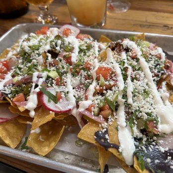 Caboose Commons - Commons Nachos - Large - Breweries Near Me - Fairfax, Virginia