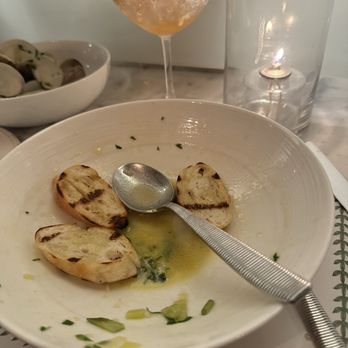 Slay Italian Kitchen - Extra bread for sopping sauce - Pizza Near Me - Manhattan Beach, California