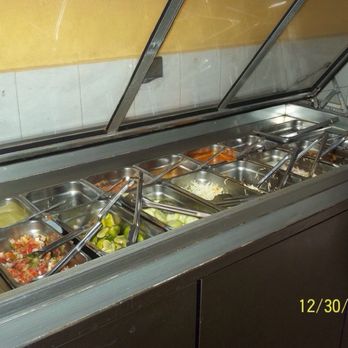 Los Claros - And in addition to ordering tacos is a salad bar to dress it up to your liking - Seafood Near Me - Cabo San Lucas, BCS Los Claros - And in addition to ordering tacos is a salad bar to dress it up to your liking - Seafood Near Me - Cabo San Lucas, BCS