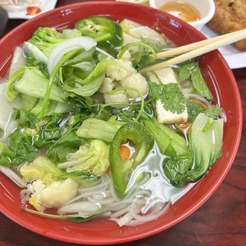 Pho House - Pbo. Decent amount of veggies. Fresh and crunchy - Vietnamese Near Me - Lawndale, California